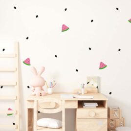Chambre d'enfant décorée avec des autocollants de melons d'eau