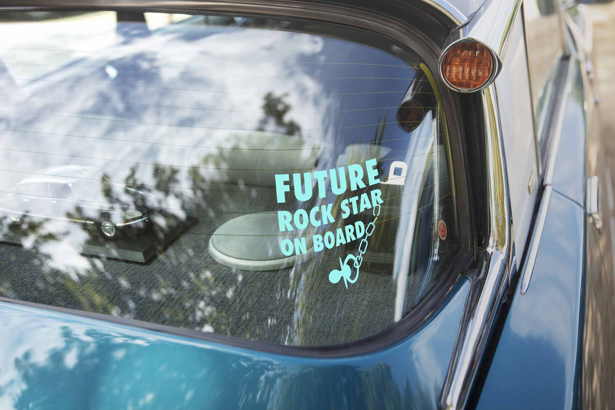 Sticker bébé à bord futur rock star à bord.