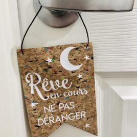 Accroche porte rêve en cours ne pas déranger