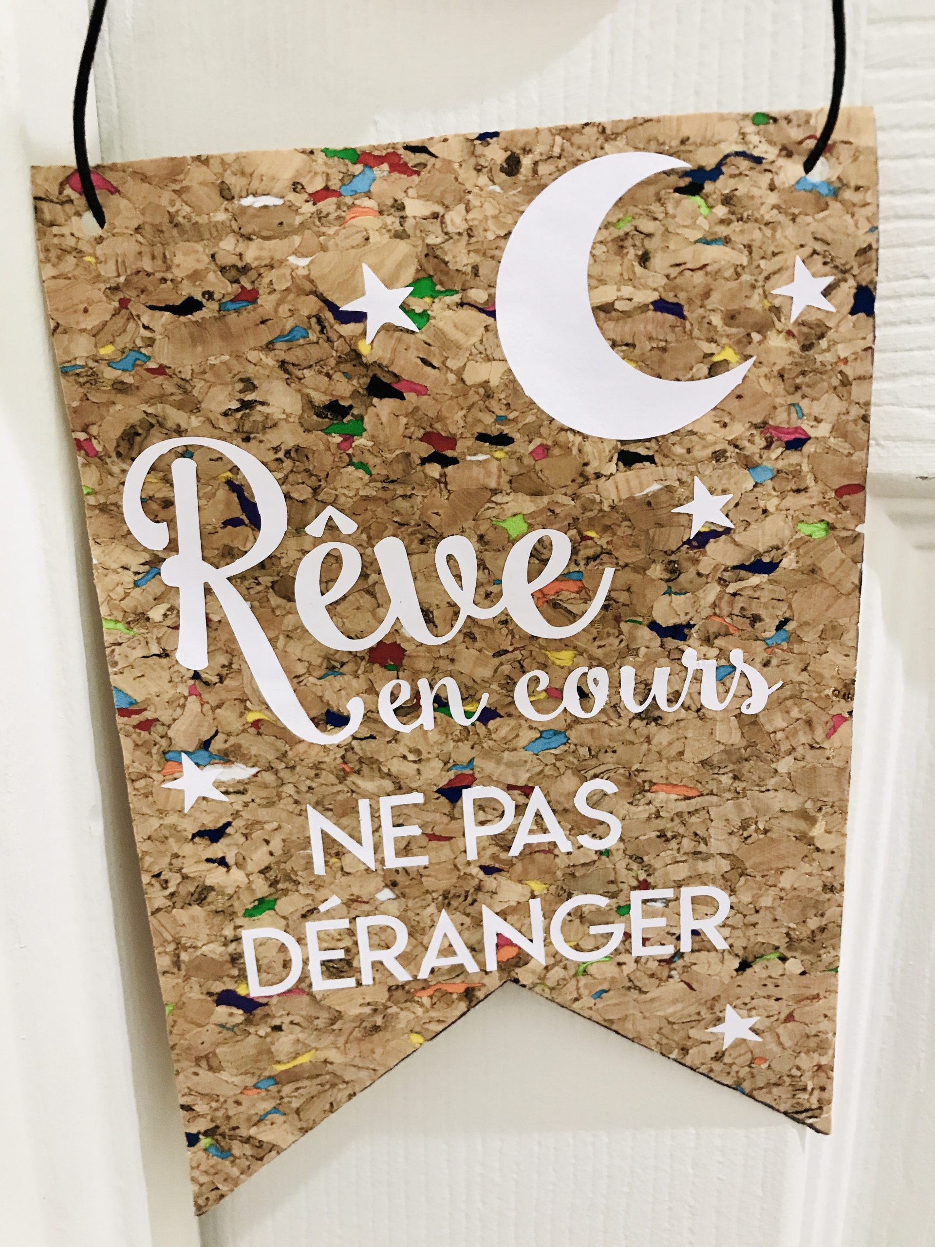 Accroche porte rêve en cours ne pas déranger