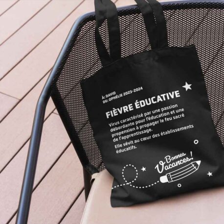 gros plan sac fièvre éducative