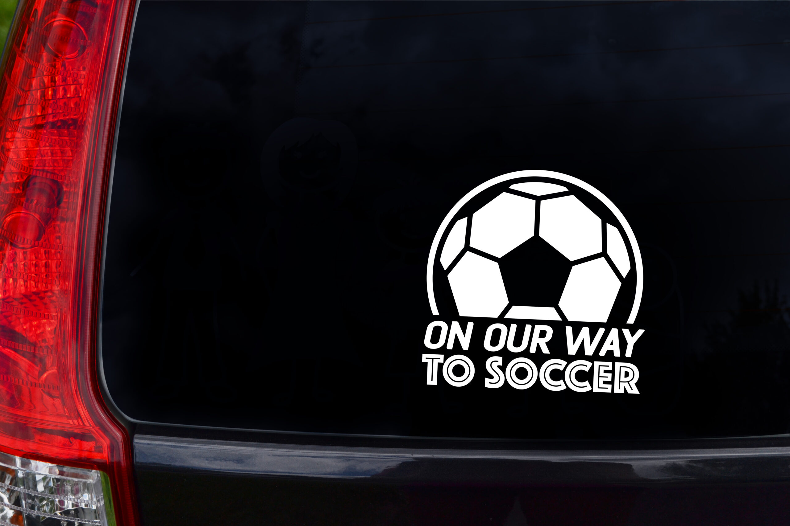 Autocollant pour voiture on our way to soccer
